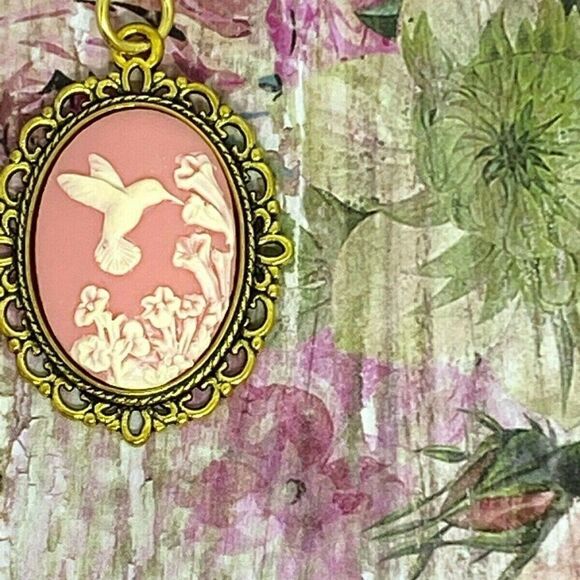Fall Hummingbird NecklaceFlowers White Pink Cameo - Picture 5 of 9
